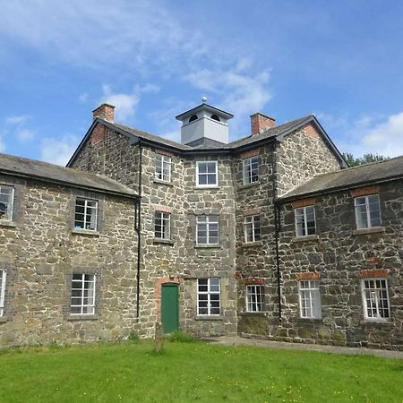 Llanfyllin Workhouse - Y Dolydd Hostel Ngoại thất bức ảnh