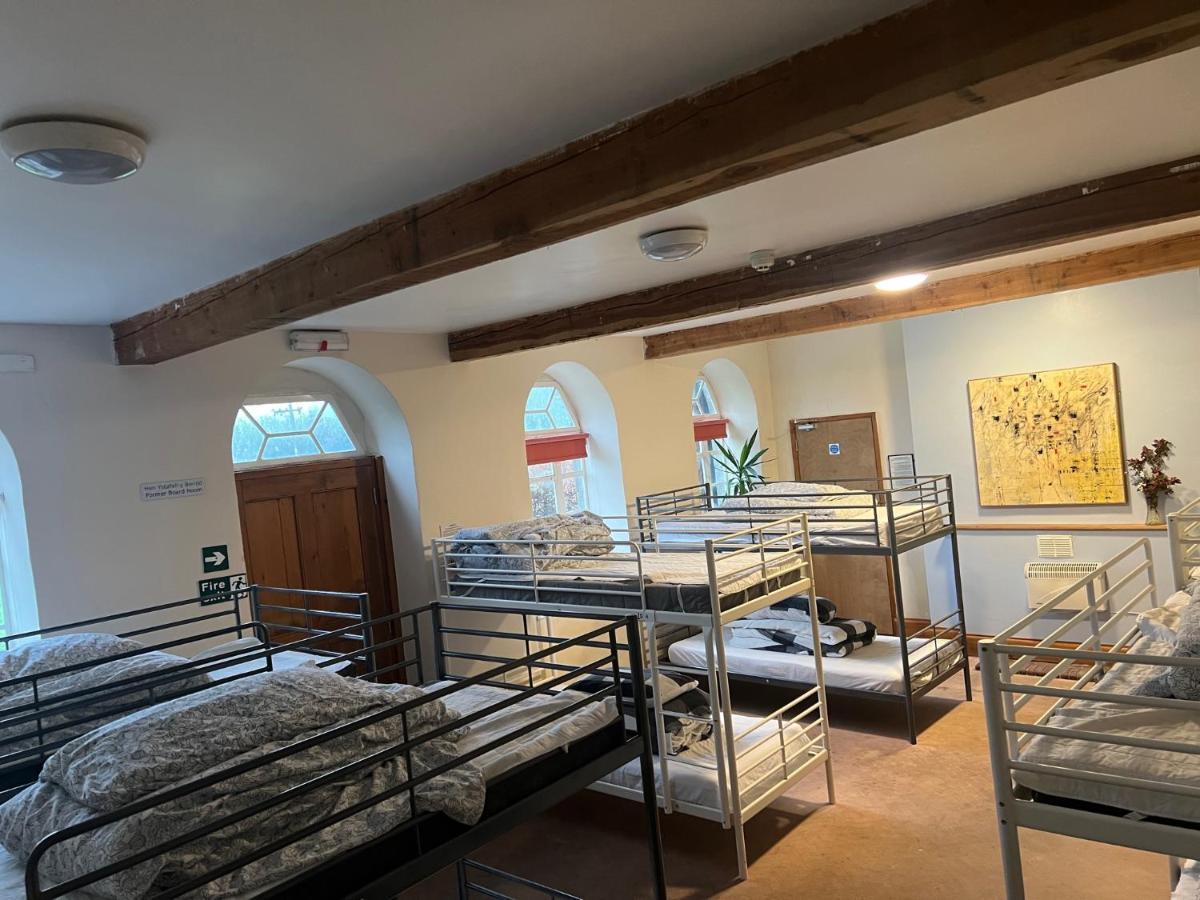 Llanfyllin Workhouse - Y Dolydd Hostel Ngoại thất bức ảnh